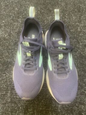 Brooks Women's blue Running Shoes with Mint Accents